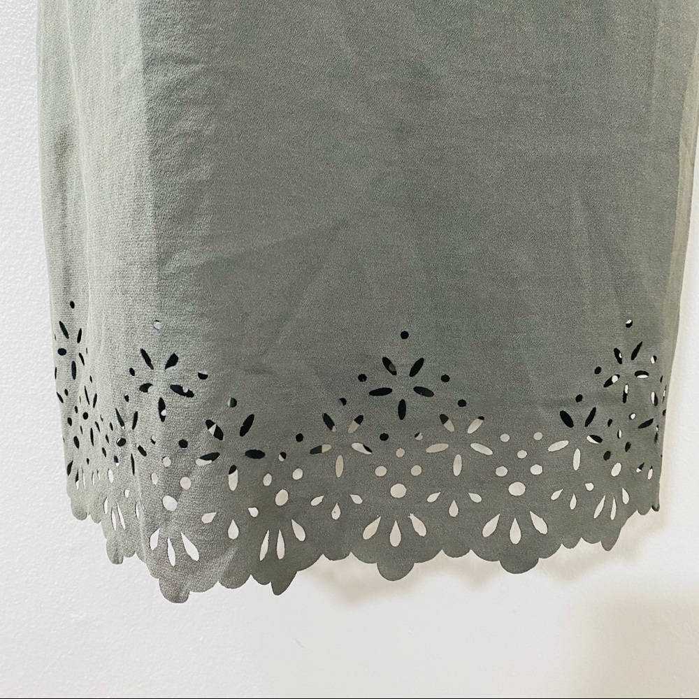 EVERLY Green Embroidered 3/4 Sleeve Womens Size Small Dress - Picture 3 of 8